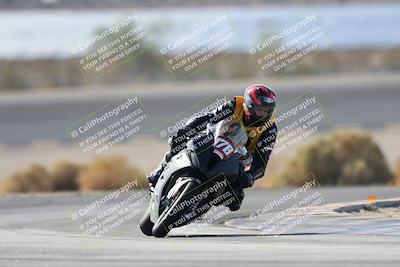 media/Nov-16-2025-Race Pace (Sun) [[8c5fa54630]]/Non Verified Riders (1st 20 Minutes)/1-Turn 14 (10am)/